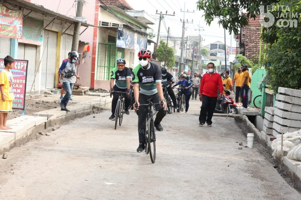 Bupati Sidoarjo Terus Pacu Betonisasi Jalan Tahun Depan