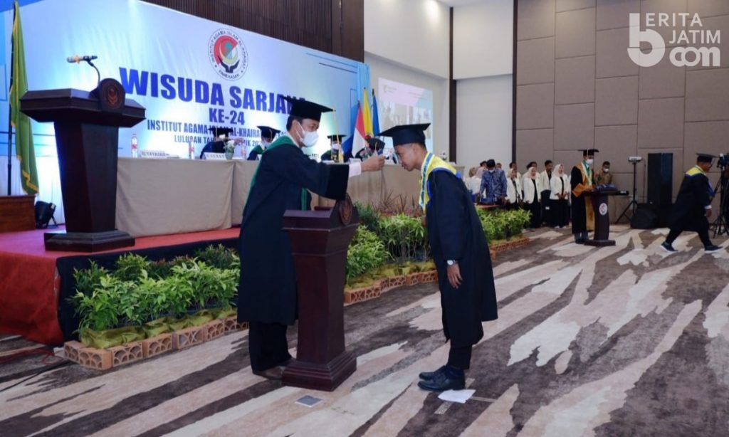 339 Mahasiswa IAI Al-Khairat Pamekasan Sandang Status Sarjana
