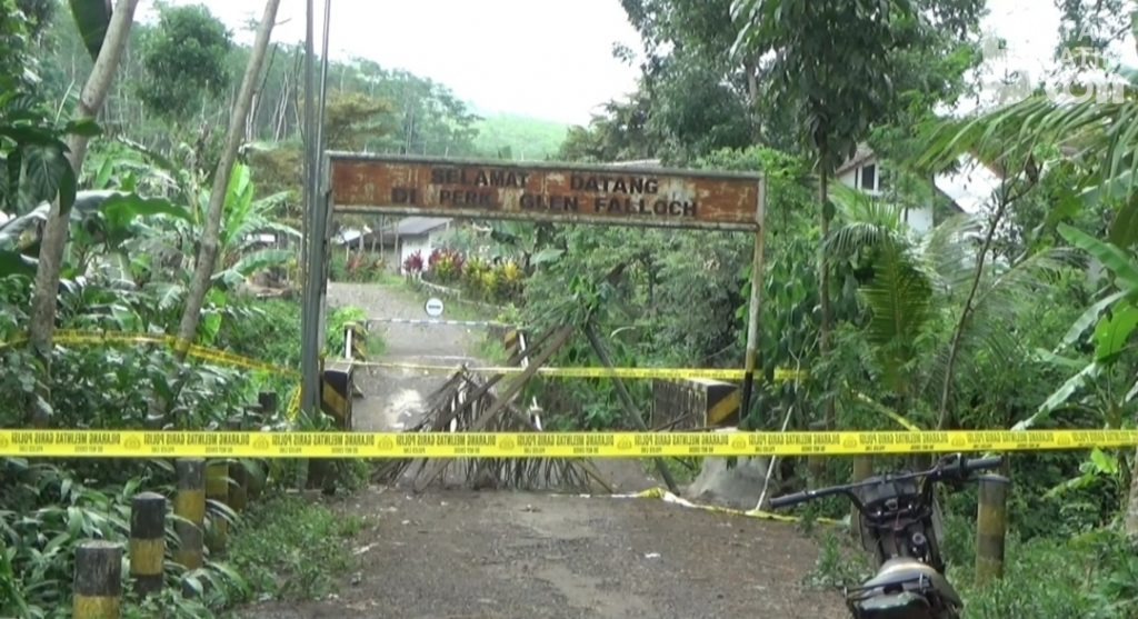 Jembatan Ambrol, Polsek Glenmore Banyuwangi Pasang Garis Polisi