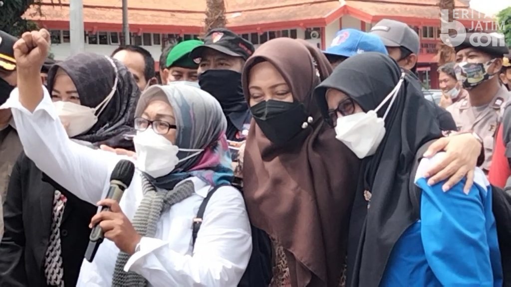 Ditandatangani Bupati, Buruh Mojokerto Akan Kawal Rekomendasi Usulan UMK Rp4,5 juta