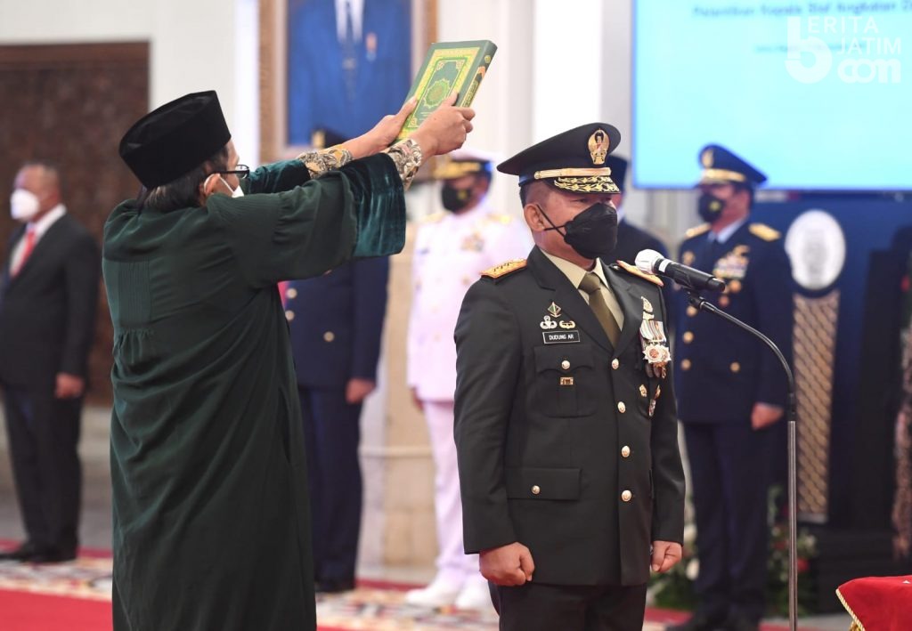 KSAD Jenderal Dudung: TNI Harus Hadir Atasi Kesulitan yang Diderita Rakyat