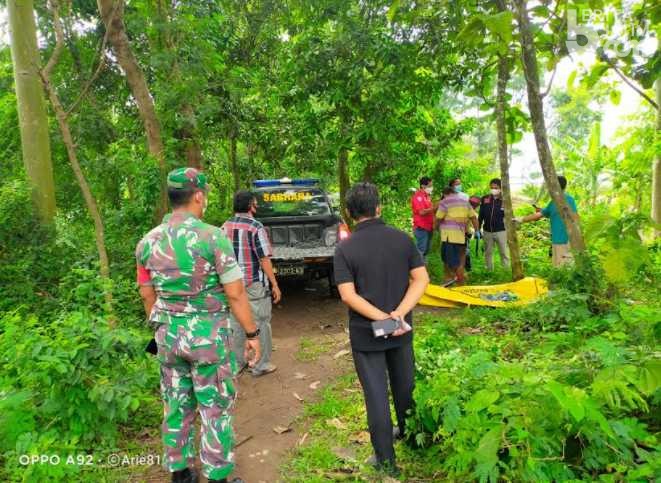 Pencari Rumput di Jombang Temukan Mayat Wanita di Tengah Sawah