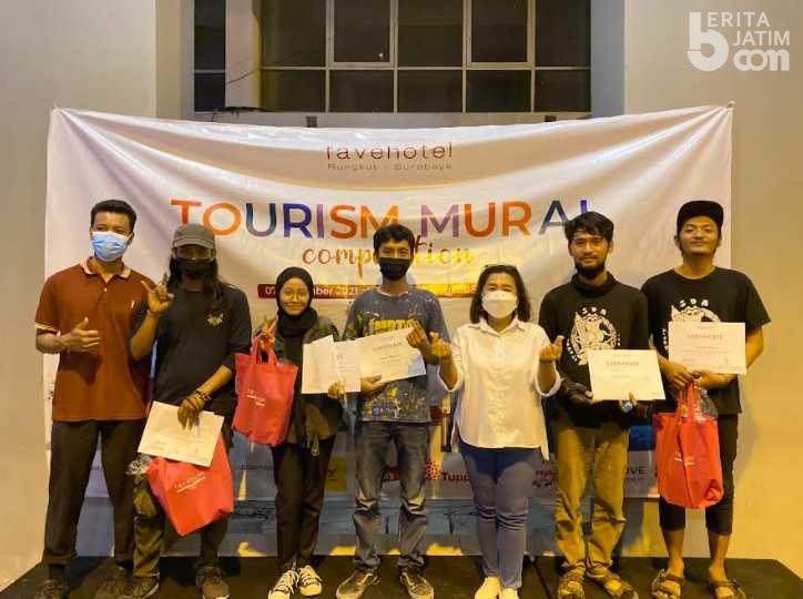 Bangkitkan Wisata, Favehotel Rungkut Surabaya Gelar Kompetisi Mural