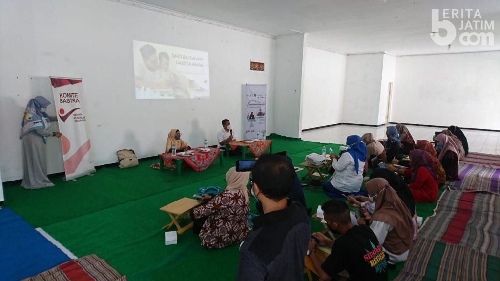 Menyulam Sastra Anak, Mempersiapkan Penerus Bangsa di Masa Depan