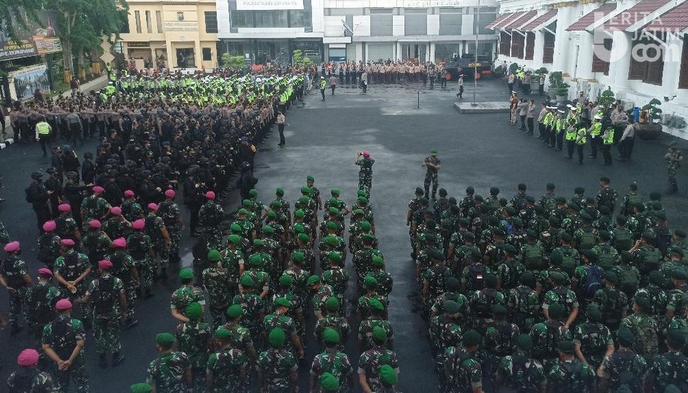 Amankan Malam Tahun Baru 2021, Polrestabes Surabaya Terjunkan Ribuan Pasukan