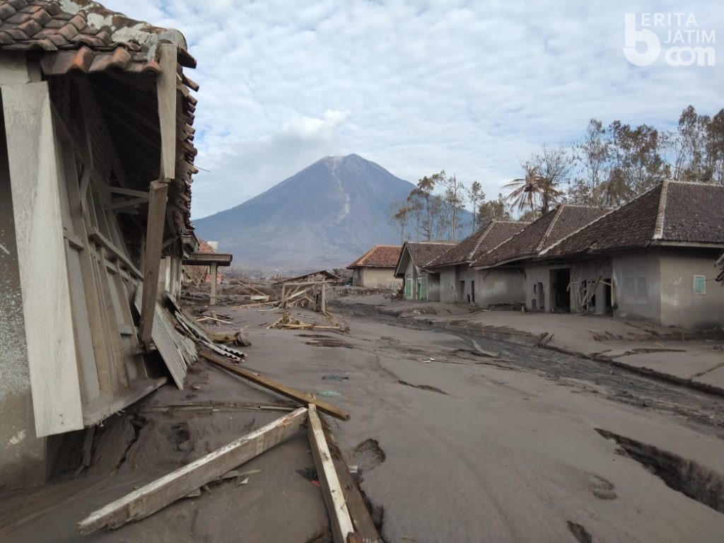 BNPB: Korban Meninggal Dunia Erupsi Gunung Semeru Jadi 39 Orang