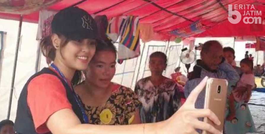 Crew ANTV Datangkan Dua Artis Berbagi Dengan Korban Semeru
