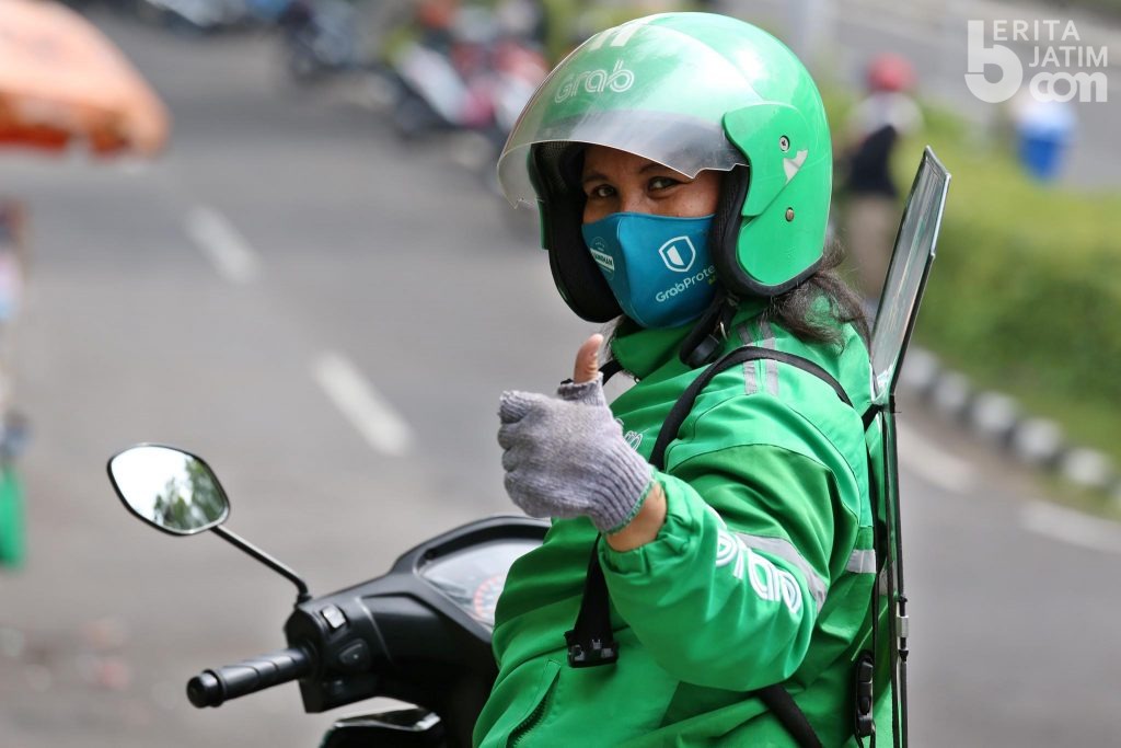 Wanita-Wanita Tangguh Di Belakang Stir Kemudi