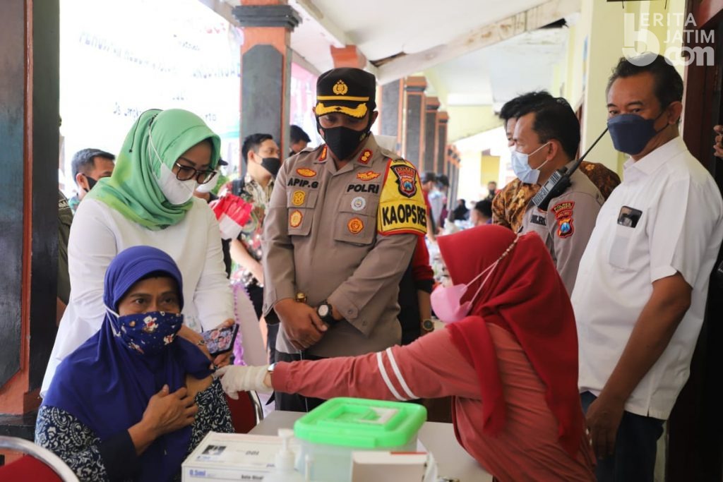 Capaian Vaksinasi Lansia Dosis 1 di Kabupaten Mojokerto 76,4 persen