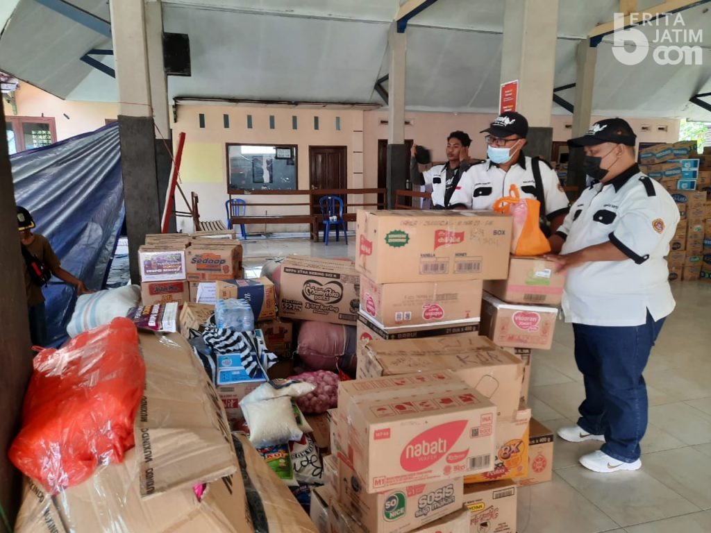Bentuk Solidaritas, Katar Kecakot Kota Kediri Salurkan Bantuan Untuk Korban Semeru