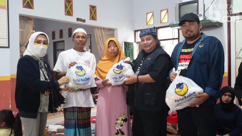 DPD Nasdem Kabupaten Pasuruan Beri Bantuan Warga Berdampak Semeru