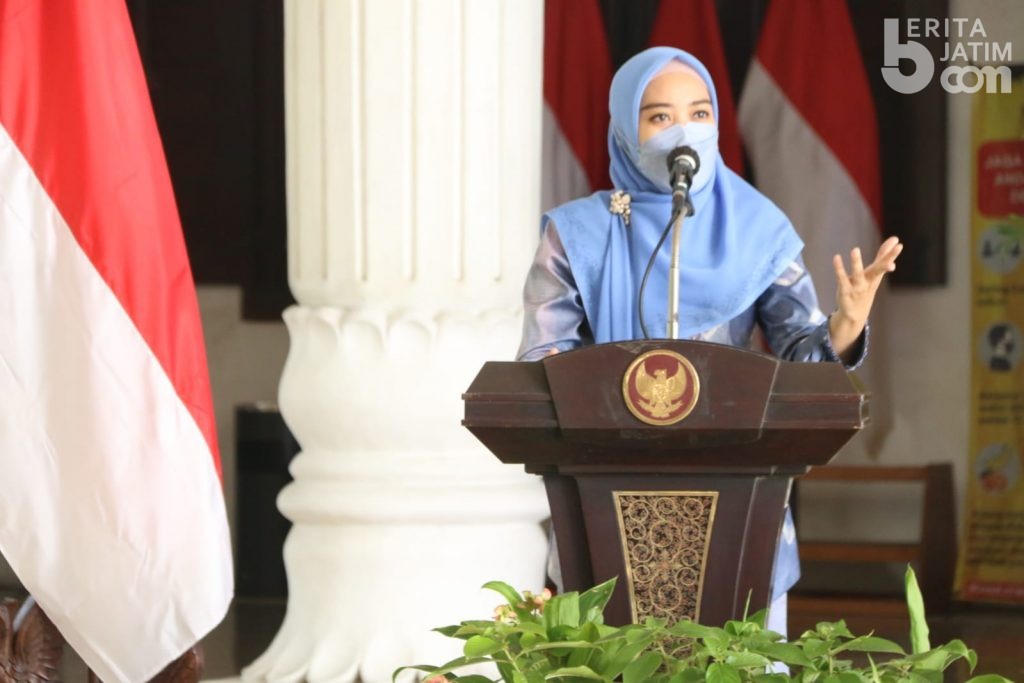 Hari Ibu, Dinas PMD P3A KB dan TP PKK Serahkan 250 Paket Sembako ke Janda Veteran Sidoarjo