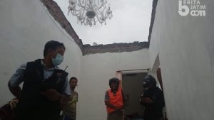 Angin Puting Beliung Rusak Belasan Rumah di Malang