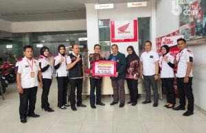 Masyarakat Pamekasan Kompak Bantu Warga Terdampak Erupsi Semeru