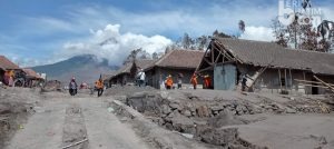Pamekasan Terjunkan 15 Personil ke Lumajang