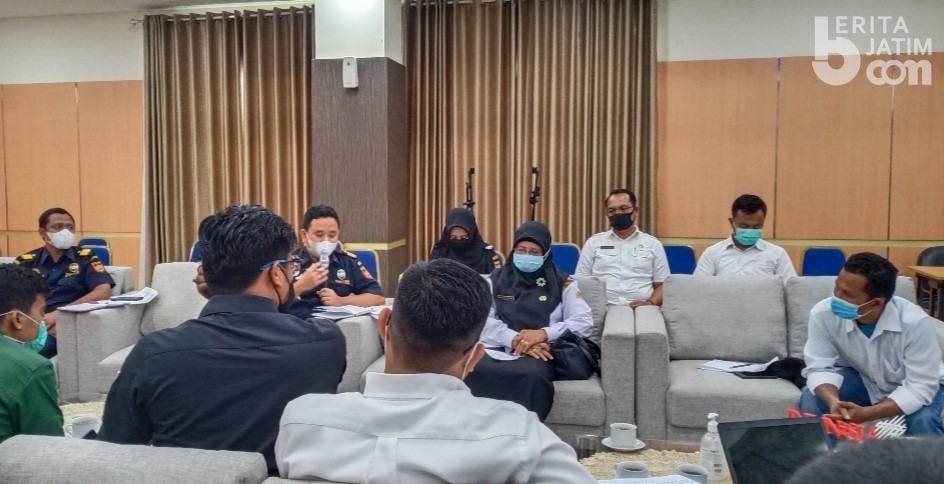 Respon Bea Cukai Madura Soal Tebang Pilih Rokok Ilegal