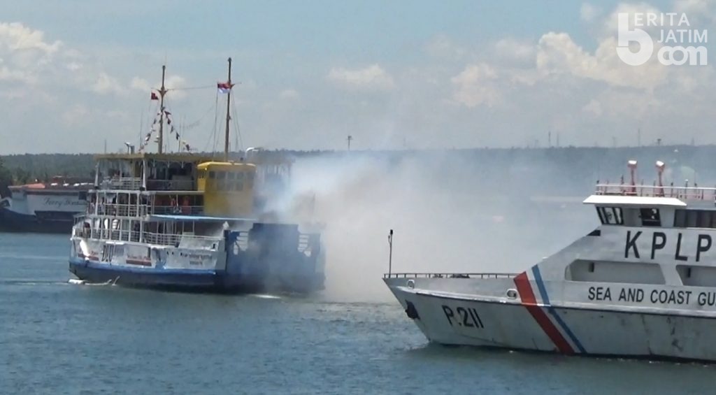 KMP Dharma Rucitra Terbakar di Selat Bali