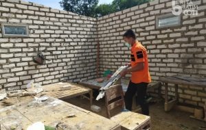 Angin Kencang Rusak Rumah Warga di Pamekasan