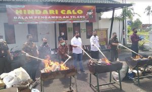 Kejaksaan Negeri Kabupaten Malang Musnahkan Barang Bukti
