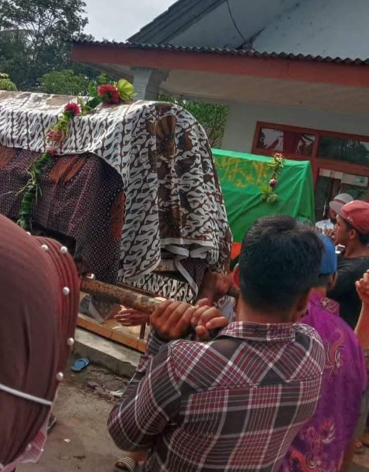 Kisah Rumini Memeluk Ibunya Hingga Meninggal Saat Erupsi Gunung Semeru Viral di Media Sosial
