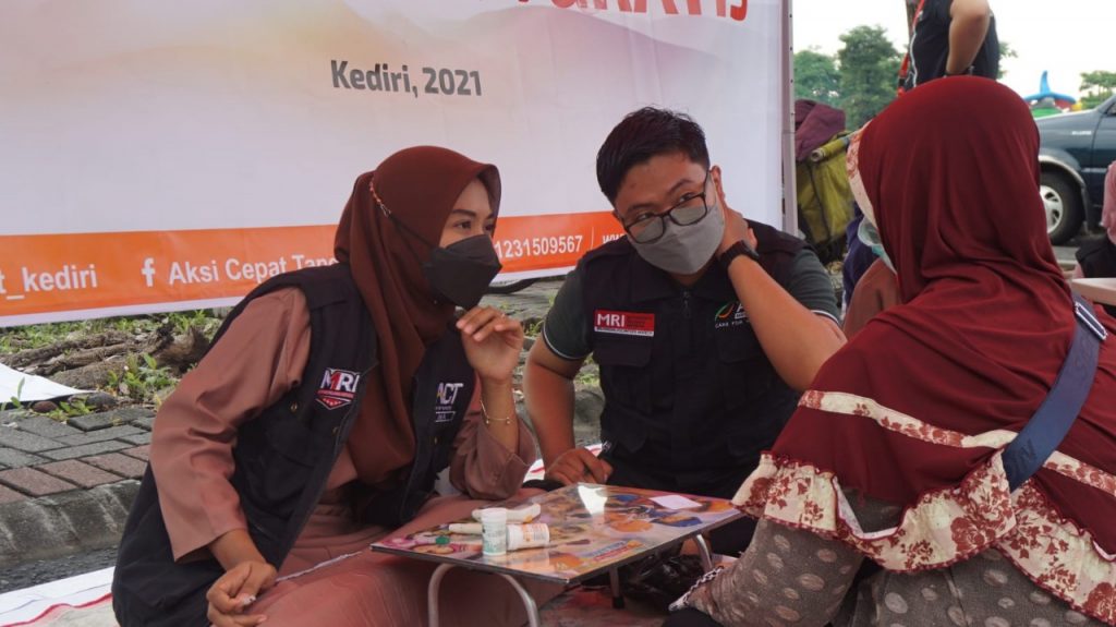 ACT-MRI Kediri bersama Madu An-Naba Hadirkan Pelayanan dan Cek Kesehatan Gratis di Kediri Raya