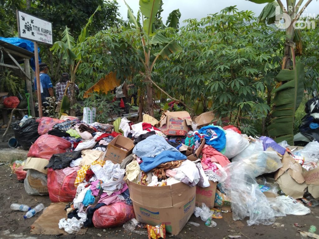 Sampah Menumpuk di Pengungsian, Jangan Kirim Baju Bekas Tak Layak Pakai