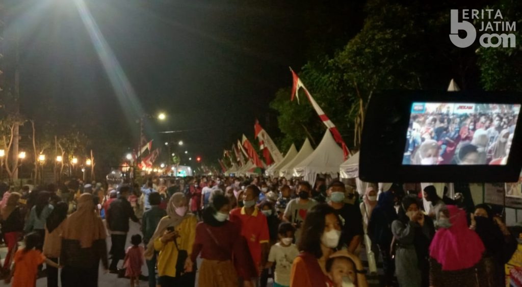 Peresmian Trotoar Senilai Rp 16,7 Miliar oleh Bupati Jombang Picu Kerumunan