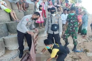 Mayat Perempuan Ditemukan Terapung di Pantai Desa Sonok Sumenep