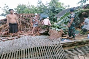 Angin Kencang Terjang Sampang, 4 Rumah Ambruk
