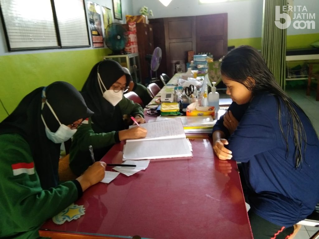 ISPA, Migrain, dan Penyakit Mata: Keluhan Kesehatan Pengungsi Korban Semeru