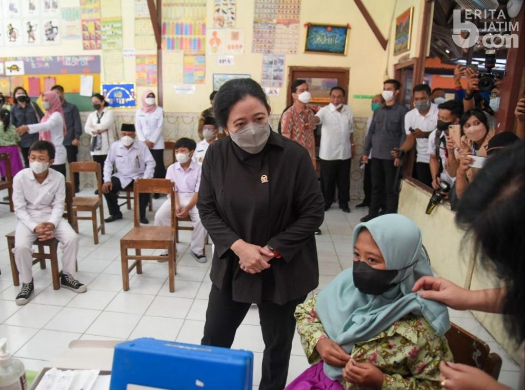 Dua Pasien Omicron Meninggal, Ketua DPR Minta Vaksinasi Dikebut