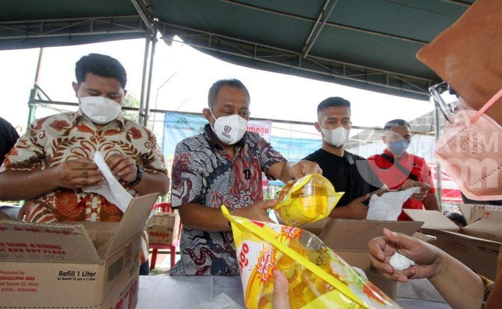 Harga Minyak Goreng Turun Jadi Rp 11.500, Wawali Surabaya: Jangan Panic Buying
