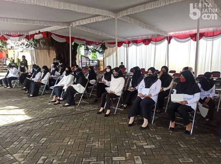 Pendaftaran CPNS 2024 Resmi Dibuka, Catat Jadwal Lengkap Seleksinya! Ilustrasi: Peserta CPNS tahun 2021 sedang menjalani tahapan-tahapan. (Foto/Dok.Beritajatim.com)