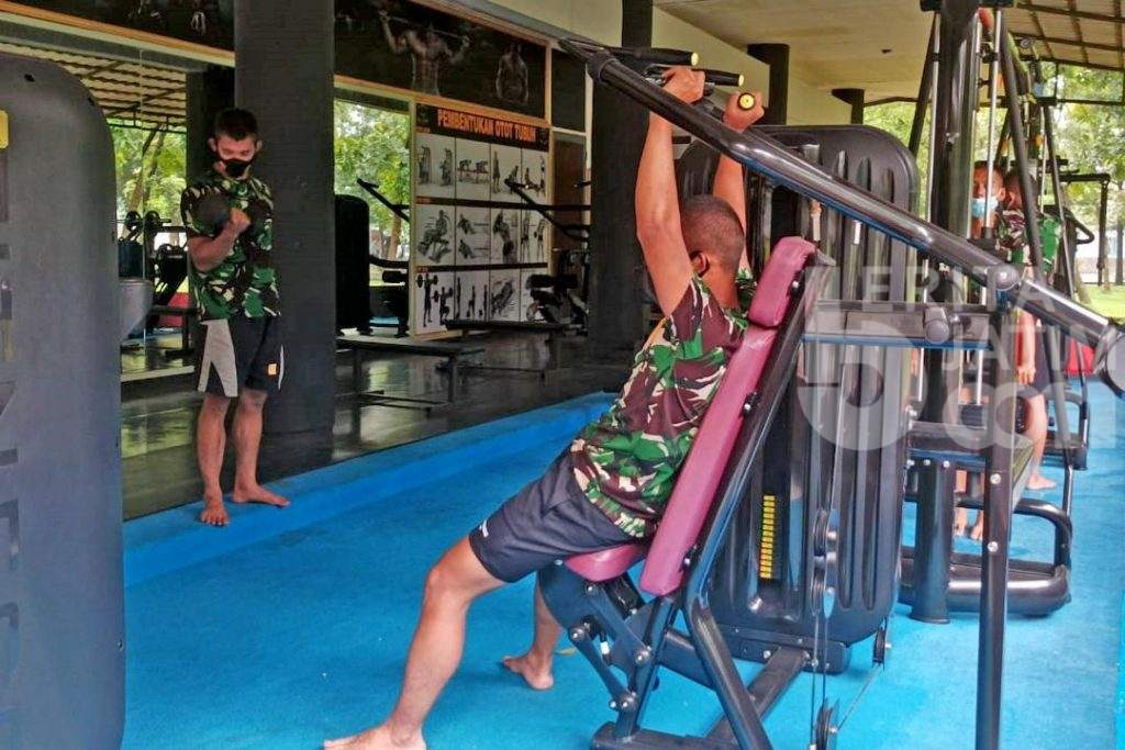 Bentuk Fisik, Prajurit Yonif 3 Marinir Laksanaan Fitnes