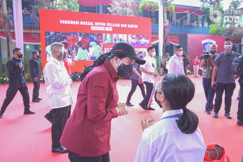 Imbau Kebijakan PTM 100% Dievaluasi, Puan: Lengkapi Vaksinasi Terlebih Dahulu