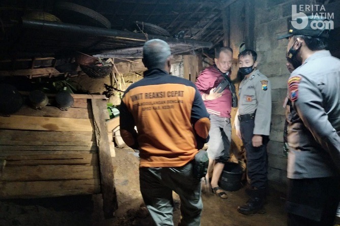 Buka Akses Menuju Dusun Semoyo, BPBD Kediri Kerahkan Alat Berat