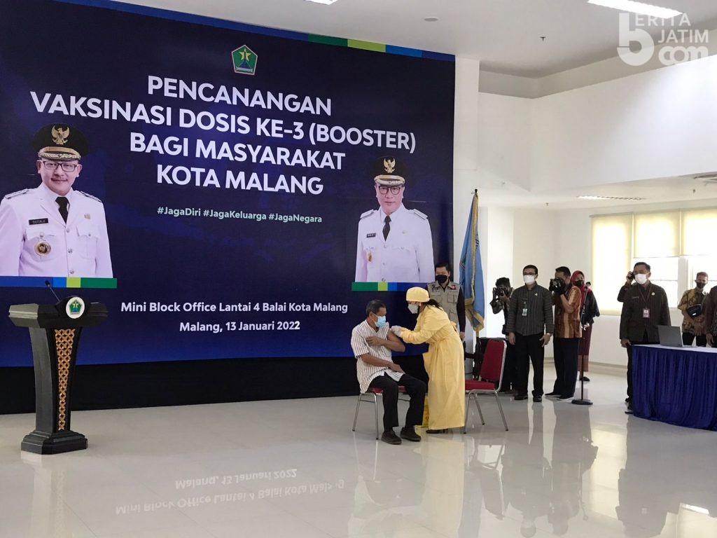 Kick Off Vaksinasi Booster di Kota Malang Diawali oleh Barisan Mantan Pejabat Pemkot