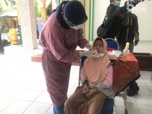 Satu Siswa Positif Covid-19, Giliran MIN 1 Kota Malang Swab Massal