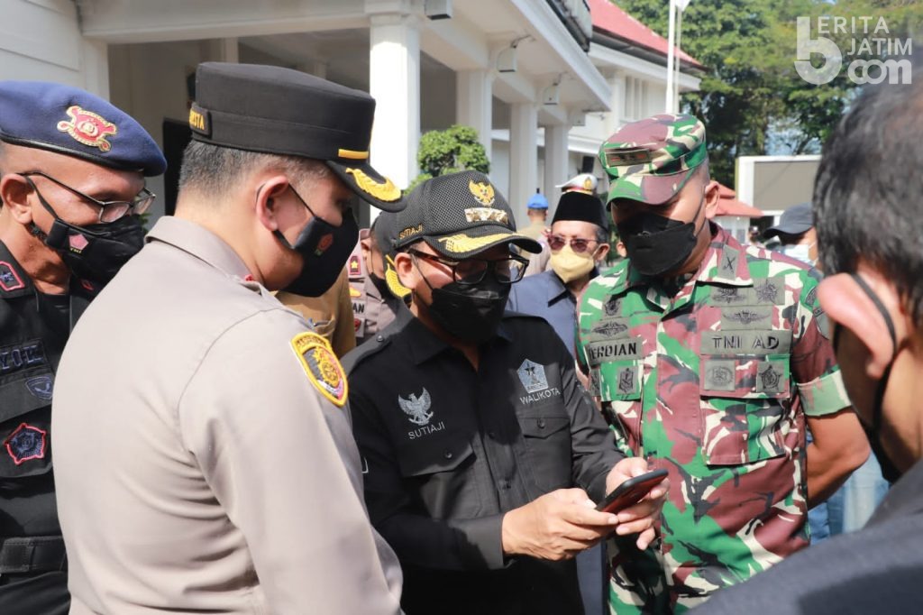 Bersama Lawan Covid-19, Wali Kota Sutiaji Pimpin Gelar Pasukan Pamor Keris