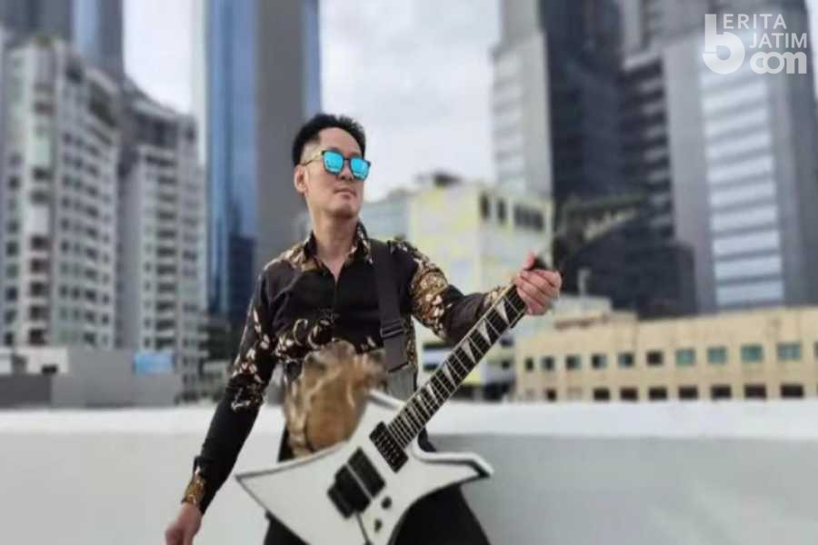 OTT di PN Surabaya, Advokat Muda Ini Ciptakan Lagu Justitia