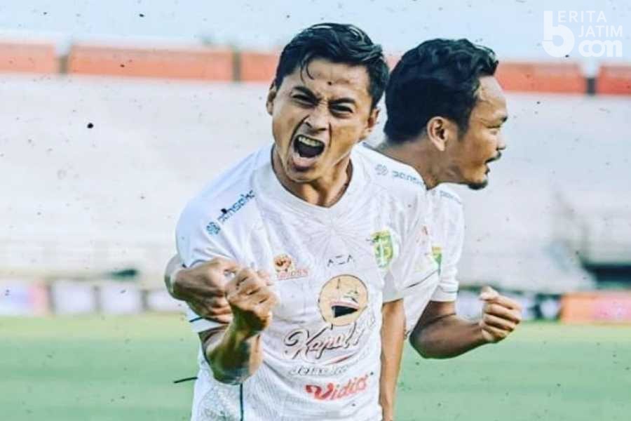Samsul Arif: Persaingan Pemain di Persebaya Baik untuk Pemain Muda