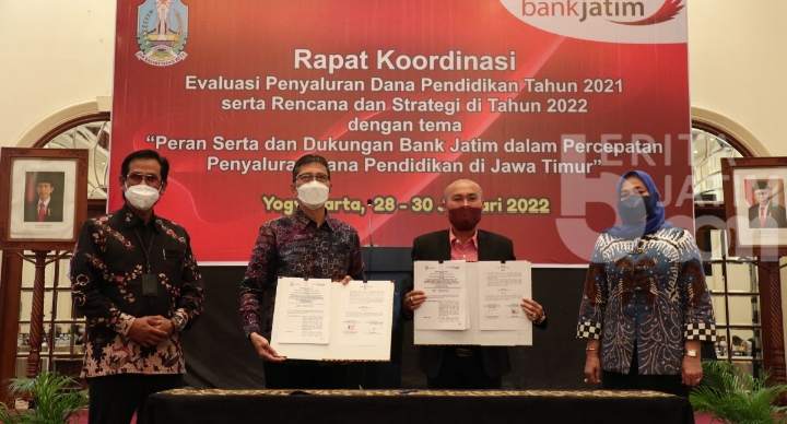 Bankjatim Kolaborasi Dengan Diknas Jatim Dalam Penyaluran Dana BOS