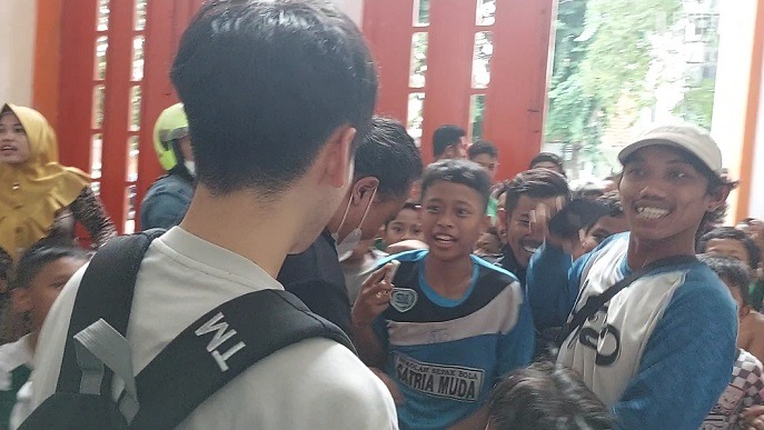 Taise Marukawa Diserbu Bonek Cilik