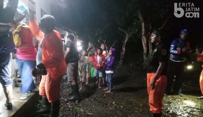 Kali Jompo Jember Meluap, 92 Warga Kebun Mengungsi