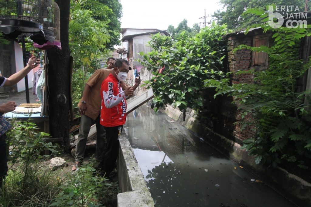 Normalisasi Saluran Tambak Gringsing, Wawali Surabaya Ajak Warga Duduk Bersama