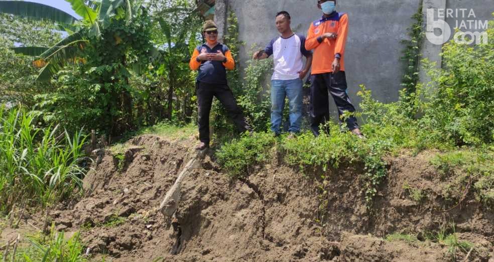 Bibir Bengawan Solo Longsor, Sekolah dan Rumah Warga di Lamongan Terancam Ambruk