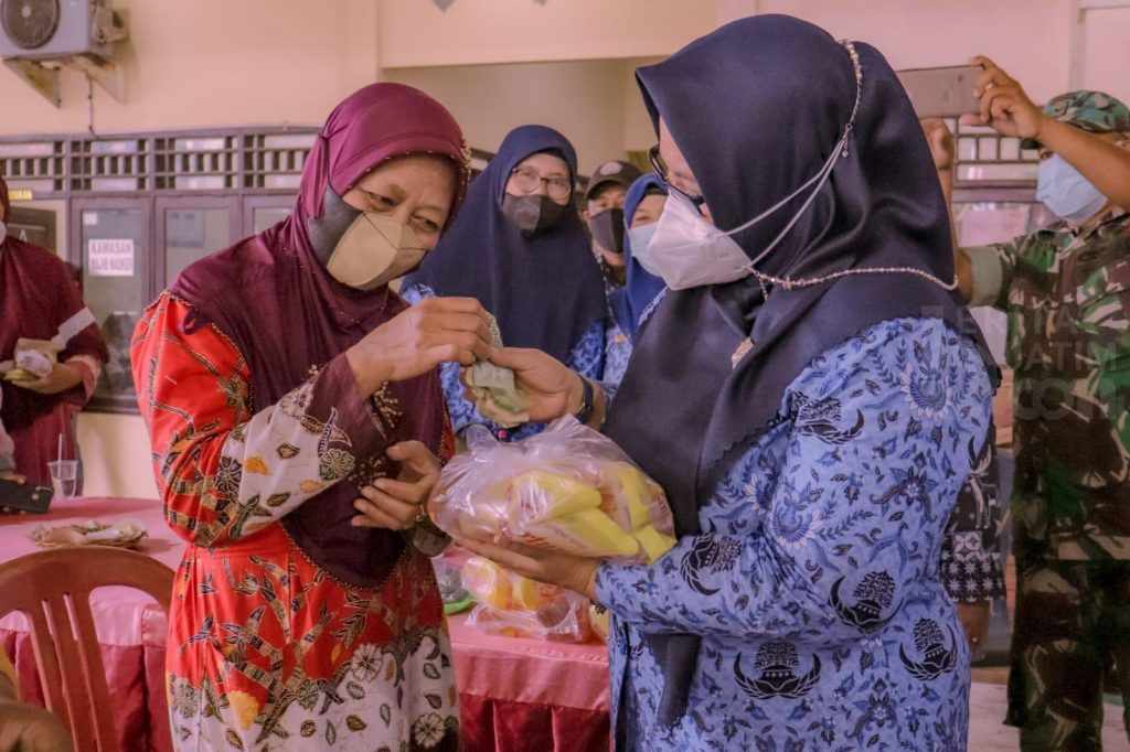 Minyak Goreng Langka di Gresik, Operasi Pasar Diperbanyak