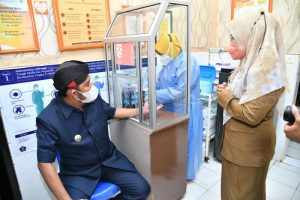 Bupati Sumenep Daftar Jadi Pasien Umum Puskesmas Bluto