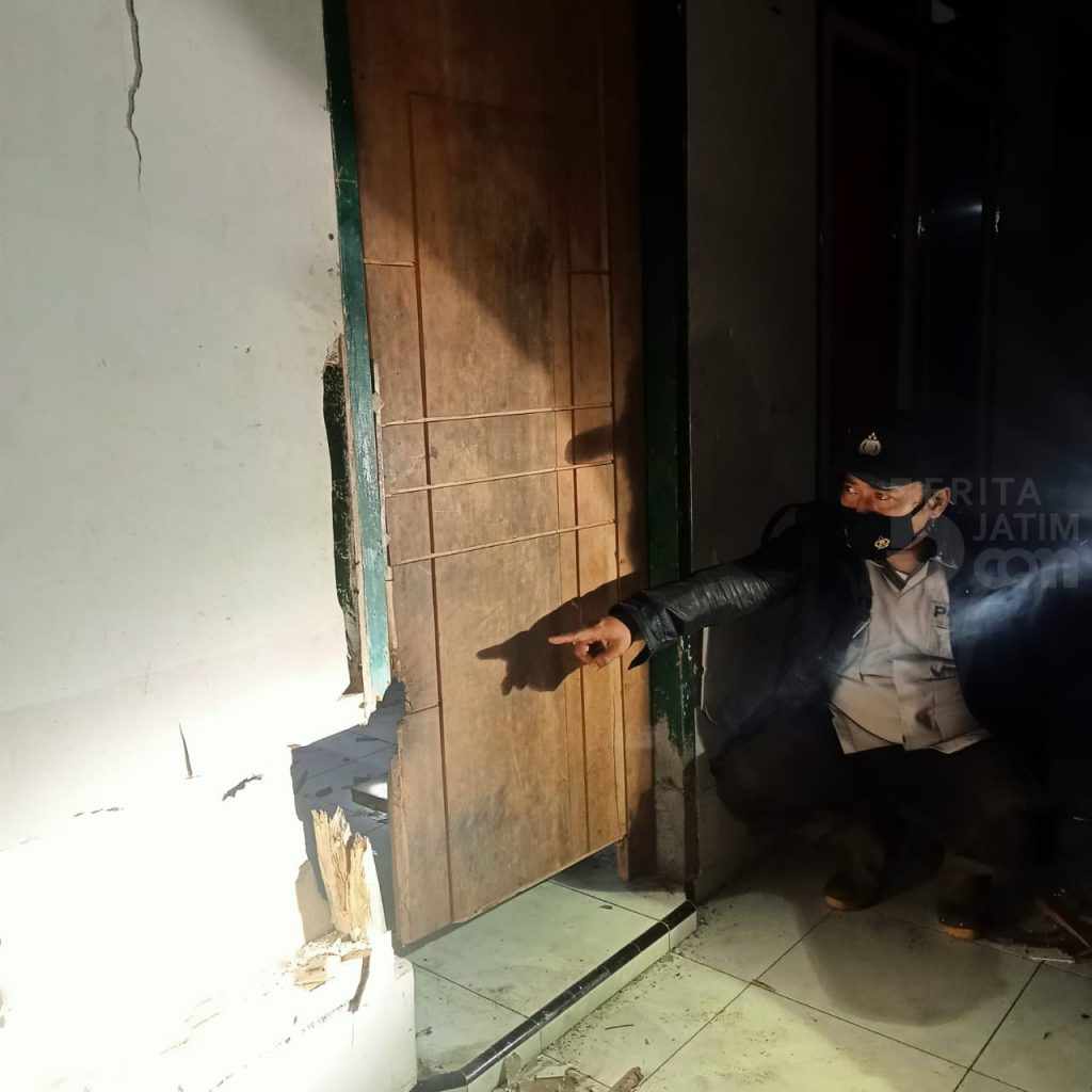 Rumah Warga di Krucil Probolinggo Dilempar Bondet Orang Tak Dikenal