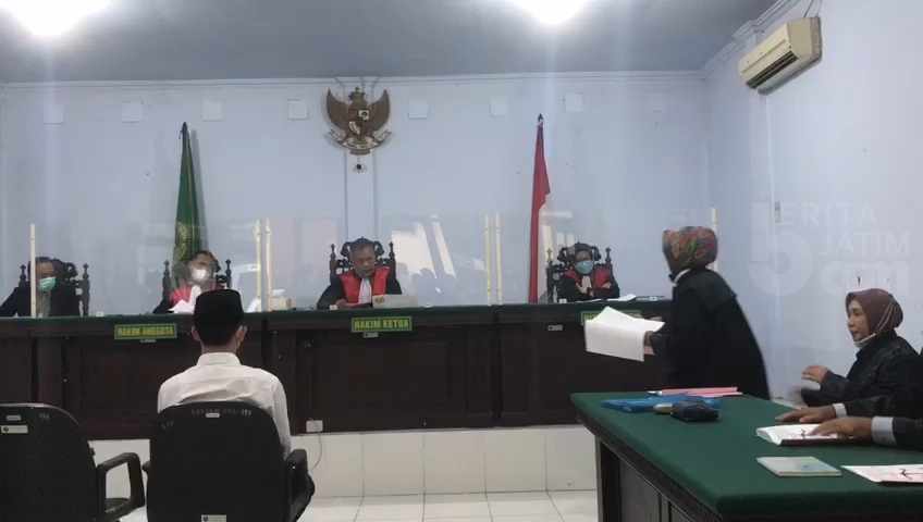 Bripda Randy Bagus Membela Diri